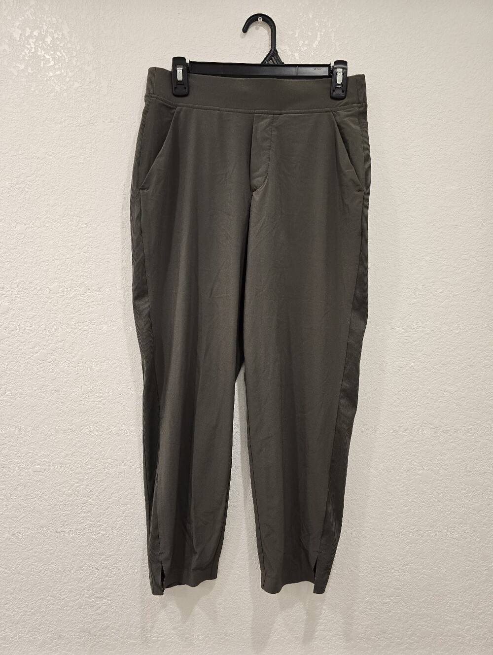 Athleta Brooklyn Mid Rise Tapered Ankle Pant In Jungle Green 6P - Picture 4 of 8